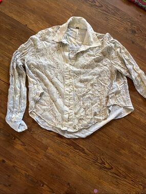 Free People Light Cream Button-Up Shirt with Subtle Tan Print